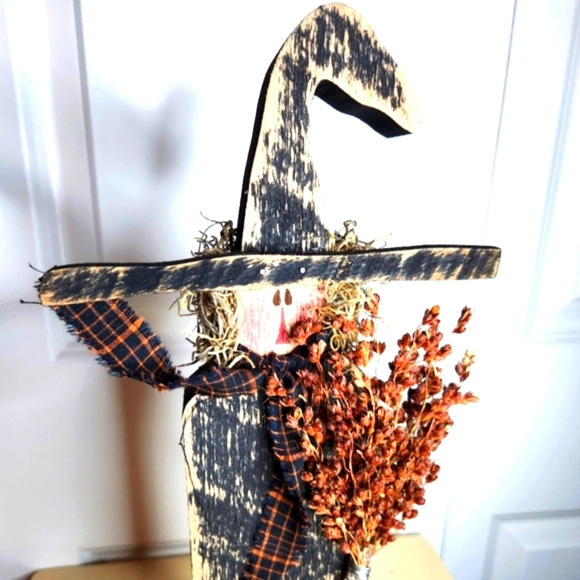 NEW! HANDMADE HALLOWEEN WOODEN WITCH FARMHOUSE PRIMITIVE 15"×6.5" - Picture 2 of 7
